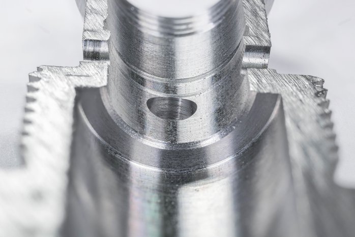 Bild 3_1 - Gehäuse aufgeschnitten.jpg