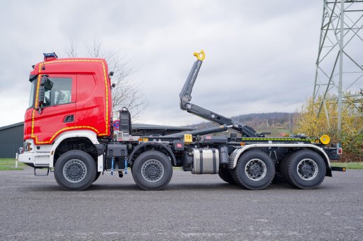 TECTRUM RS26 mit Feuerwehr-Ausstattung2.jpg