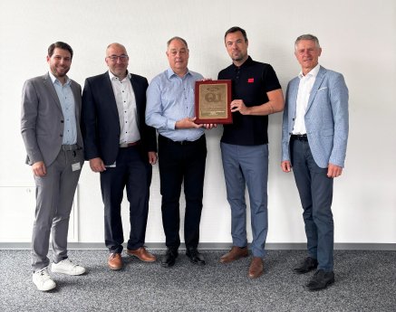 ARNOLD_mit_Q1_Award_prämiert.jpg