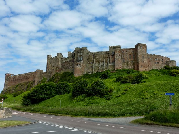Schottland_Bamburgh-Castle_Bildquelle CCA.jpg