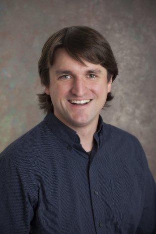 Dominik Berg_Umicore Scientific Award-Gewinner 2013.jpg