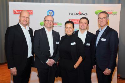Team Volvo Trucks: Anders Vilhelmsson, VP Corporate Communication, Jan Strandhede, Director Media Relations, Anne Elsäßer, Director MarCom, Manfred Nelles Manager Media Relations, Thomas Tschakert, Expert Press test
