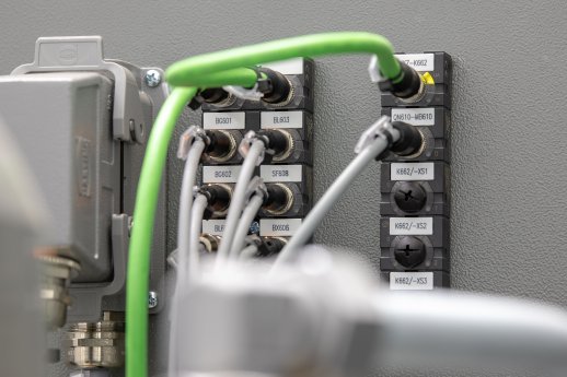 Cube67 in den Maschinen der Hermle AG (06).jpg