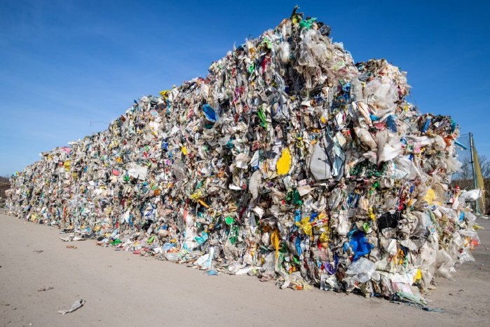 commercial_waste_04-1536x1024.jpg