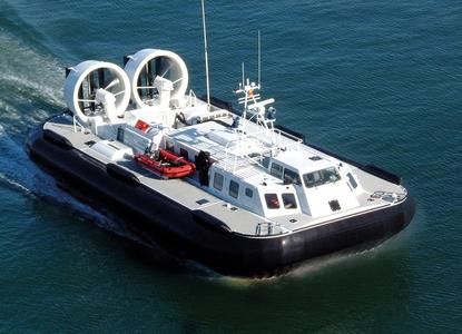 The giant hovercrafts of Griffon Hoverwork each have two propellers and fans, which are driven by Syncrochain Carbon timing belts from ContiTech / Photo: Griffon Hoverwork