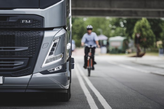volvo-trucks-8500829-h-1