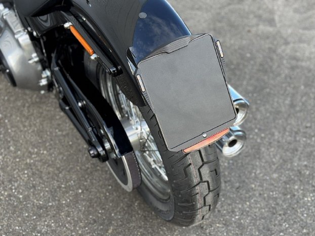 img-1384-harley-davidson-softail-kennzeichenhalter-mittig_Variante_2_All-In.jpg