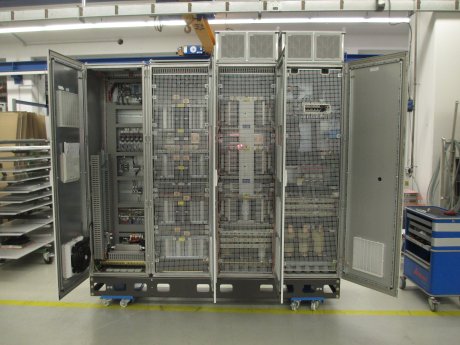 Pic1_KB PowerTech_Power Converter_Railway Test Rig.JPG