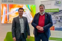 EZD-Leiter Dr. Felipe Wolff-Fabris (links) und Bundestagsabgeordneter Jörg Nürnberger (SPD). (Foto: EZD) 