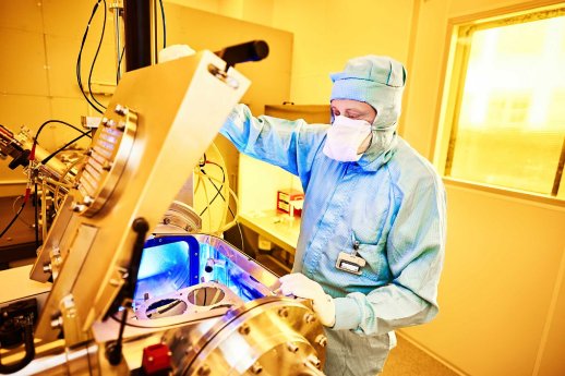 ionenimplantation-leibniz-fbh-cFBH-Matthias-Baumbach.jpg