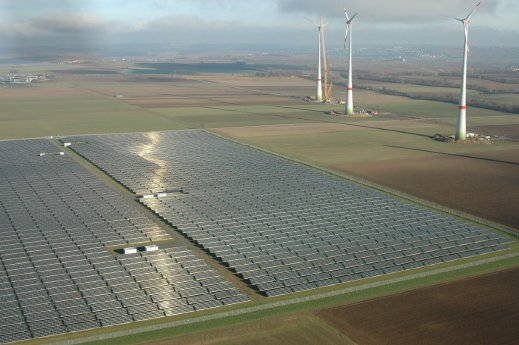 Solar- and Windfarm Woerrstadt.JPG