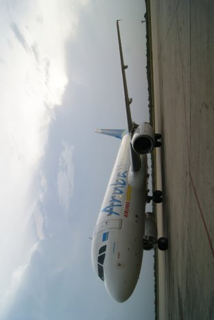 Aruba_A320_Front.jpg