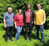Das ESy-Labs Team v.l.n.r. Mehmet Kilic, Jennifer Kain, Johannes Seidler, Dr. Tobias Gärtner; © ESy-Labs GmbH Das ESy-Labs Team v.l.n.r. Mehmet Kilic, Jennifer Kain, Johannes Seidler, Dr. Tobias Gärtner; © ESy-Labs GmbH