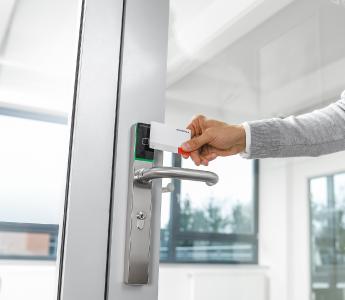 Neuer elektronischer Beschlag von dormakaba