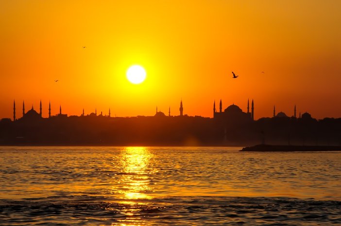 Istanbul -europe-1803495_960_720.jpg