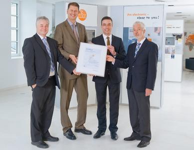 TÜV Rheinland verleiht ifm ISO 27001 Zertifikat