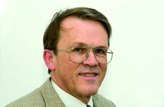 07-183-Prof Hans Fahlenkamp.jpg