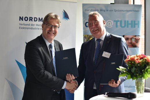 Neuer Kooperationsvertrag TUHH - Nordmetall dual@tuhh Foto TUHH Franziska Schmied.jpg