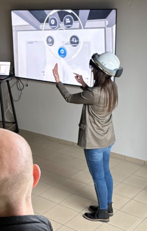 AR-Baustellenhelm Trimble XR10_klein_HSKL.jpg