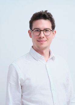 Adrian_Thiessen_1047.jpg