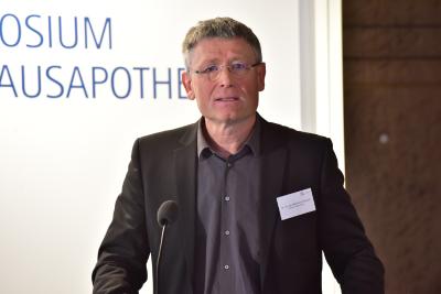 Dr. Matthias Fellhauer