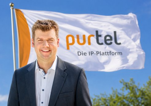 2605_Wilms_Jochen_unter_purtelfahne.png