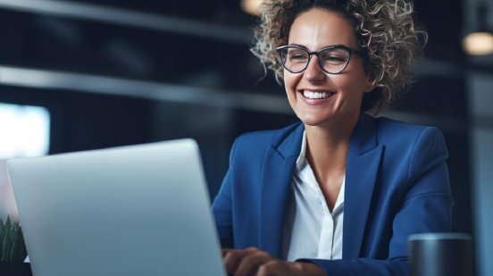 KI-und-Outlook-AdobeStock_610857345.jpg