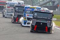 Adam Lacko krönte das Wochenende am Nürburgring für Renault Trucks-MKR Technology mit einem Sieg