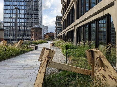 Optigruen_Referenz_am Postbahnhof Berlin_03.jpg