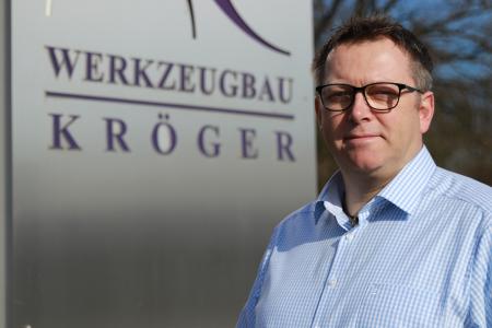 Hans-Jürgen Kröger, Geschäftsführer von Werkzeugbau Kröger: „Der Kunde erwartet von uns ein hochgenaues, lange haltbares Werkzeug“ (Bild: Werkzeugbau Kröger)
