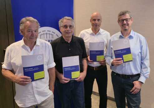 Regelwerk 2025 Arbeitsgruppe.jpg