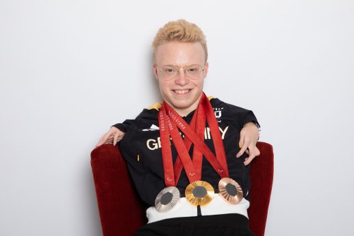 Josia_Topf_klein.jpg