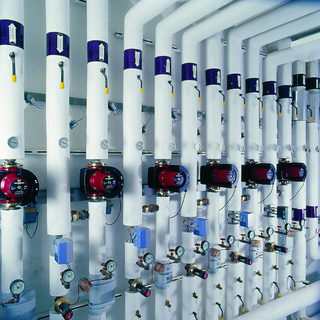 Grundfos Heizverteiler in GLT