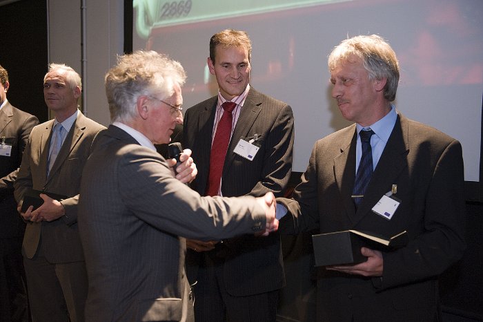 Roberts Europe Lean and Green Award.jpg