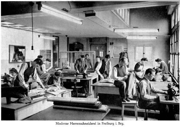 PM 07_25 Bild 1 Herrenschneiderei 50er Jahre.JPG