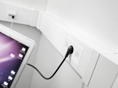 Das Brüstungskanalsystem SIGNA BASE bietet maximale Funktionalität und umfassende Gestaltungsfreiheit