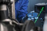 TRW Electric Blue Bremsbeläge sind bereits für 92 Prozent der Hybrid- und 97 Prozent der Elektrofahrzeuge in Europa erhältlich / Bild: ZF TRW Electric Blue Bremsbeläge sind bereits für 92 Prozent der Hybrid- und 97 Prozent der Elektrofahrzeuge in Europa erhältlich / Bild: ZF