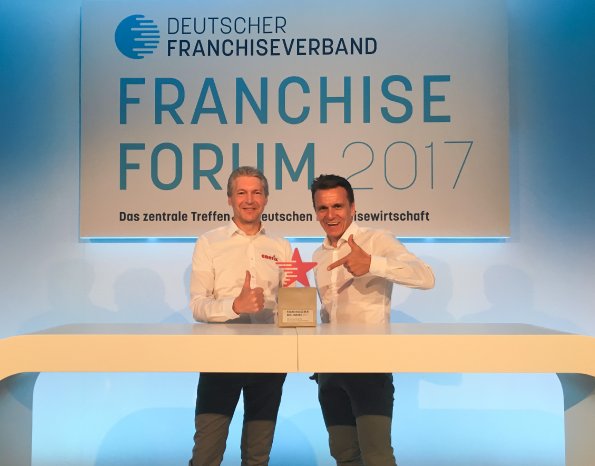 enerix_Franchisegeber-des-Jahres-2017-Award_3.jpg