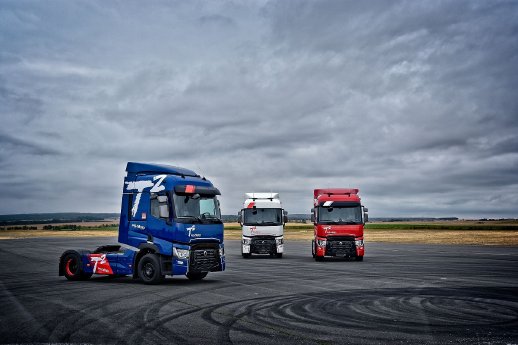 Renault_Trucks_Used_T2_Reloaded_01.jpg