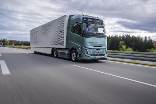 volvo-trucks_volvo-fh-aero-electric.jpg