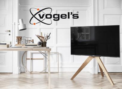 Vogels NEXT OP1 TV Ständer mit Holzbeinen für Fernseher bis 70 Zoll