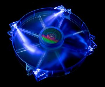 MegaFlow: 200mm Lüfter von Cooler Master sorgen für Durchzug im Gehäuse!