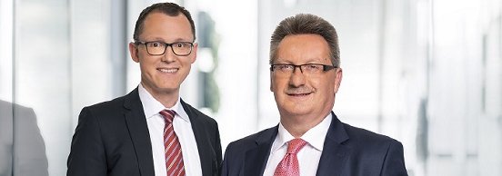 Fondsmanager-Norbert-Schmidt-und-Gerhard-Mayer_590_218.jpg