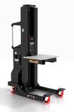 Der ServerLIFT SL-1000X transportiert automatisch schweres IT-Gerät zu jedem beliebigen Ort im Rechenzentrum.