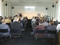 Rund 100 Mitglieder und Gäste waren zur Mitgliederversammlung des Carbon Composites e.V. nach Meitingen gekommen