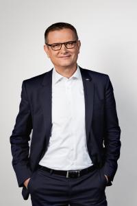 Thomas A. Fischer, Geschäftsführer Vertrieb, Marketing & Service (CSO) der STILL GmbH: Der STILL Aufsichtsrat hat seinen Vertrag um weitere vier Jahre verlängert (Foto: STILL GmbH)
