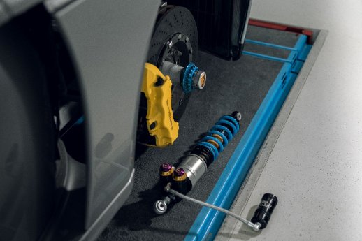 low_KW_HLS_Evolution_Vorderachsdaempfer_Beifahrerseite_01_KW_V5_HLS_Porsche_Carrera_GT.jpg