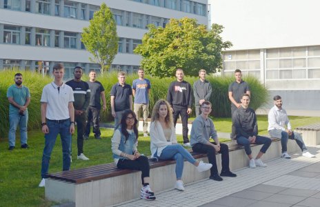 Die Einführungsschulungstage für die neuen LAPP Auszubildenden und Dual Studierenden fanden in zwei Gruppen statt – hier die Gruppe 1