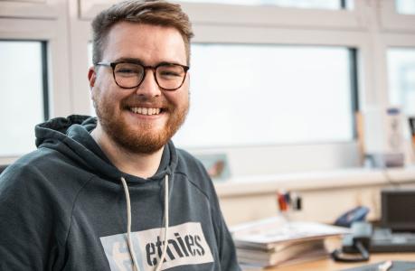 Samuel Kupski wurde von TORWEGGE als Mediengestalter Bild und Ton nach seiner Ausbildung übernommen. (Foto: Torwegge)