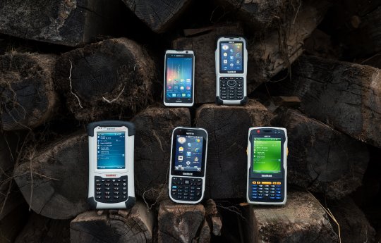 Handheld-product-family-Nautiz-super-rugged-PDAs-outdoors.jpg
